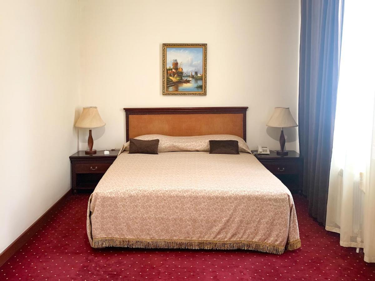 Reikartz Majestic Samarkand Hotell Exteriör bild